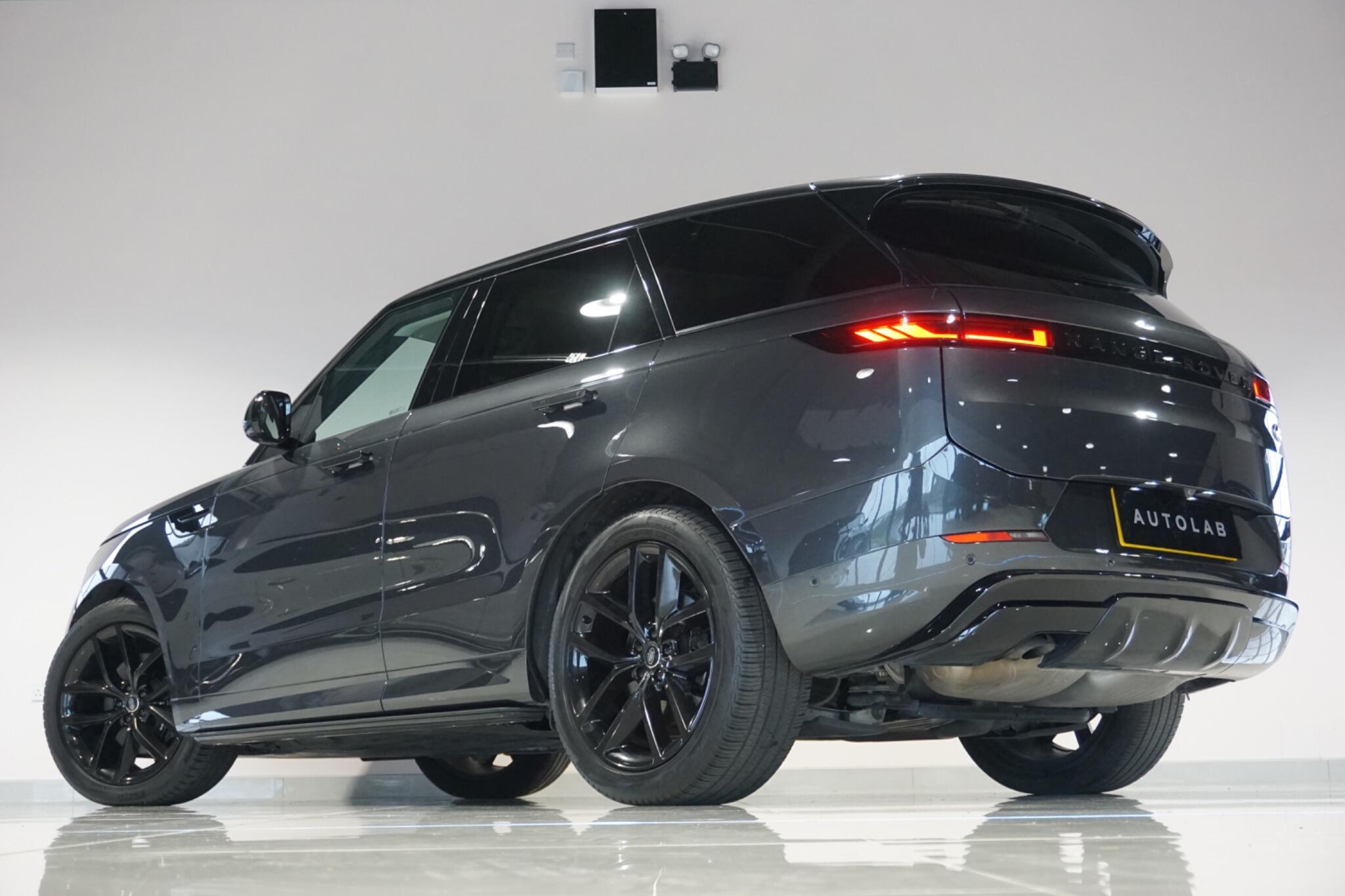 Land Rover Range Rover Sport 3.0 D300 MHEV Dynamic SE SUV 5dr Diesel Auto 4WD Euro 6 (s/s) (300 ps)